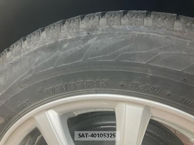 Toyota RACTIS 2012-06 8337540-11