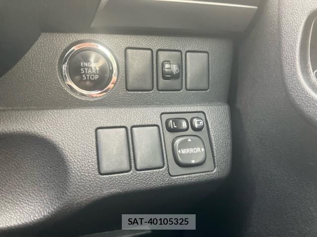 Toyota RACTIS 2012-06 8337540-19