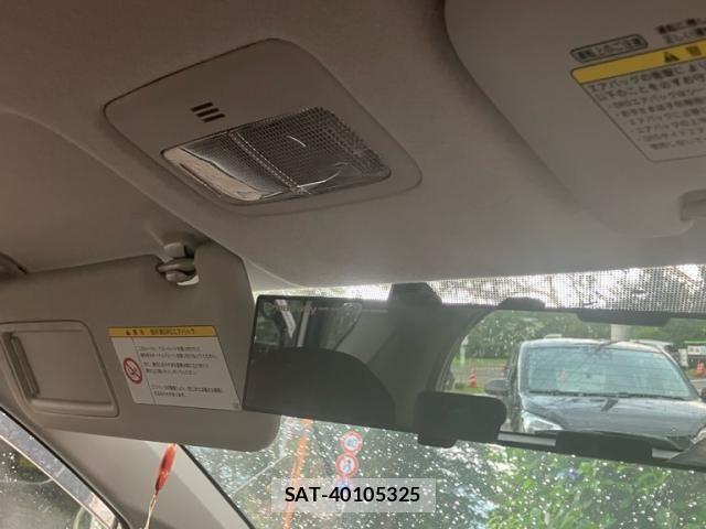 Toyota RACTIS 2012-06 8337540-23