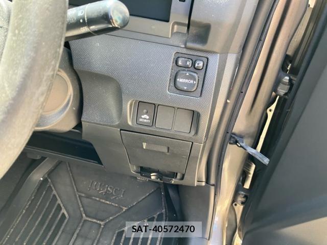Toyota RACTIS 2008-09 8337539-9