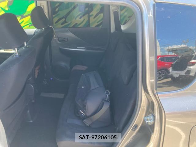 Toyota RACTIS 2006-12 8355445-10