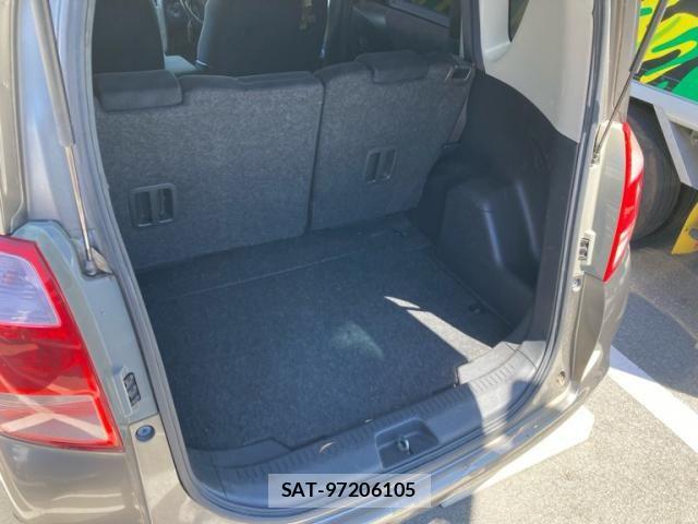 Toyota RACTIS 2006-12 8355445-11