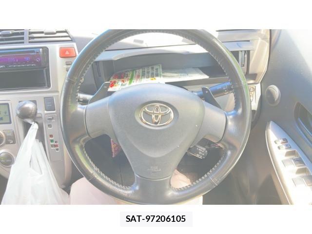 Toyota RACTIS 2006-12 8355445-18