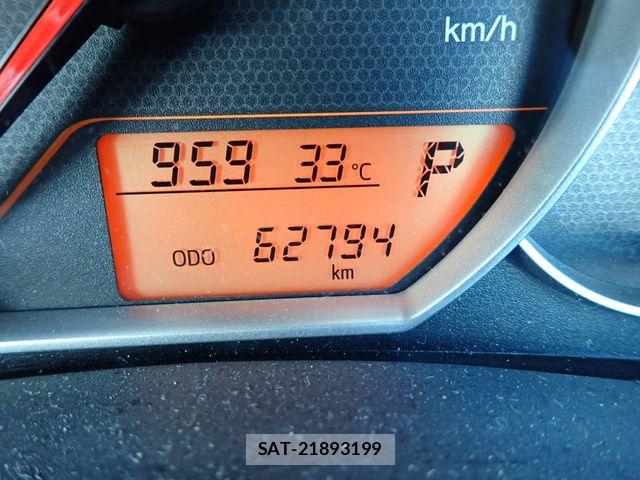 Toyota RACTIS 2014-08 8355444-10