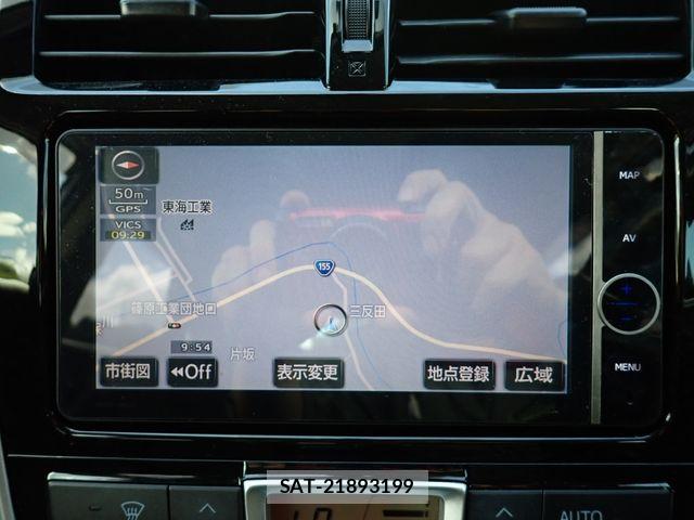 Toyota RACTIS 2014-08 8355444-11