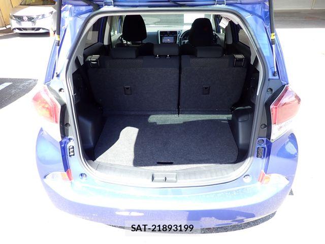 Toyota RACTIS 2014-08 8355444-21