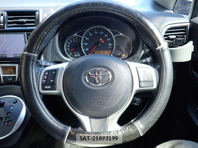 Toyota RACTIS 2014-08 8355444-25