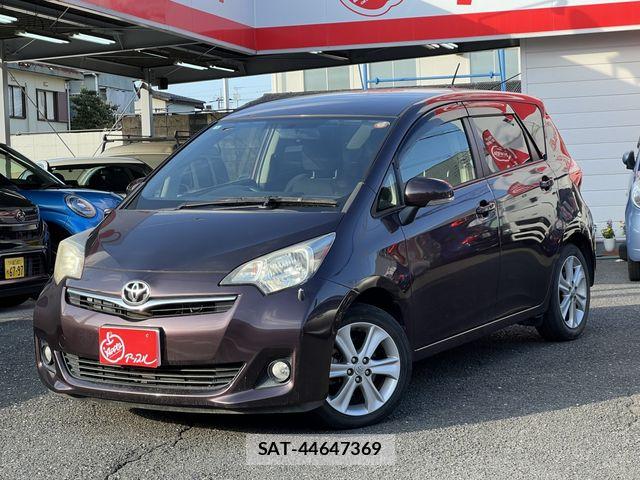 Toyota RACTIS 2012-01 8355443-0