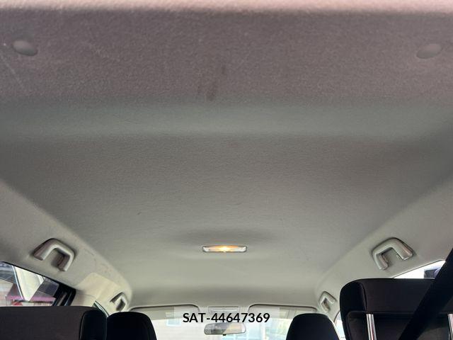 Toyota RACTIS 2012-01 8355443-17