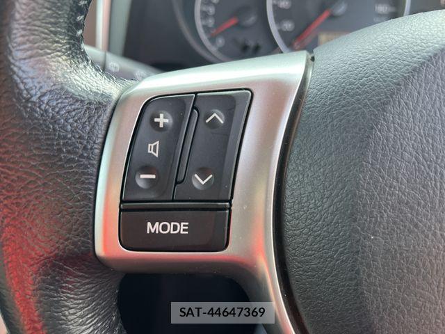 Toyota RACTIS 2012-01 8355443-22