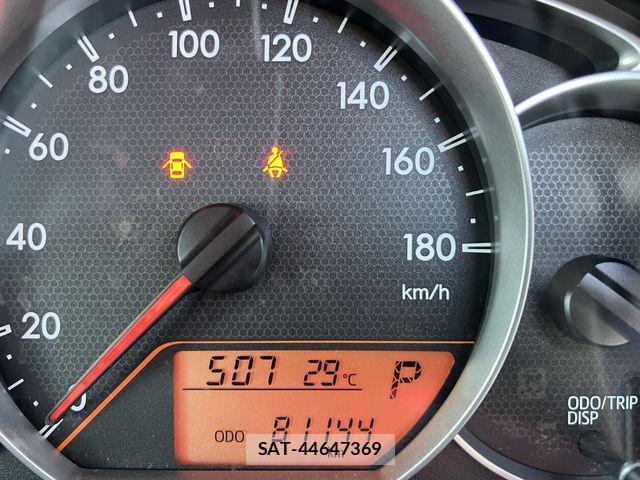 Toyota RACTIS 2012-01 8355443-26