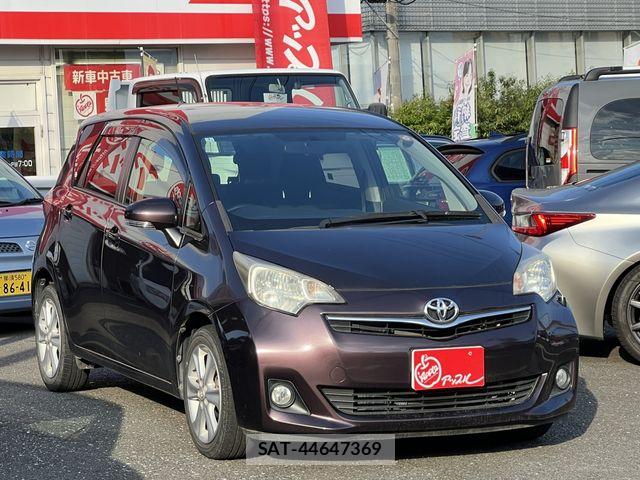 Toyota RACTIS 2012-01 8355443-4