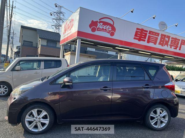 Toyota RACTIS 2012-01 8355443-5