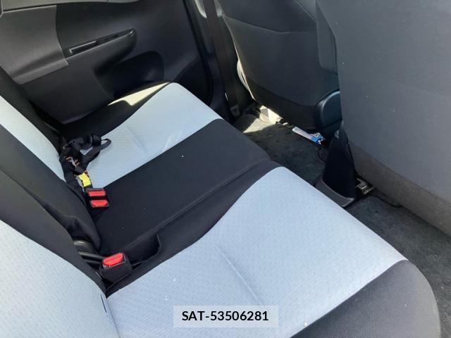 Toyota RACTIS 2014-01 8368262-10