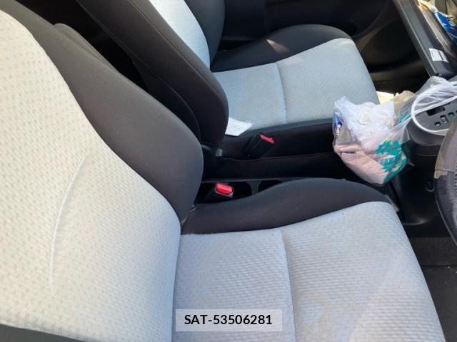 Toyota RACTIS 2014-01 8368262-15