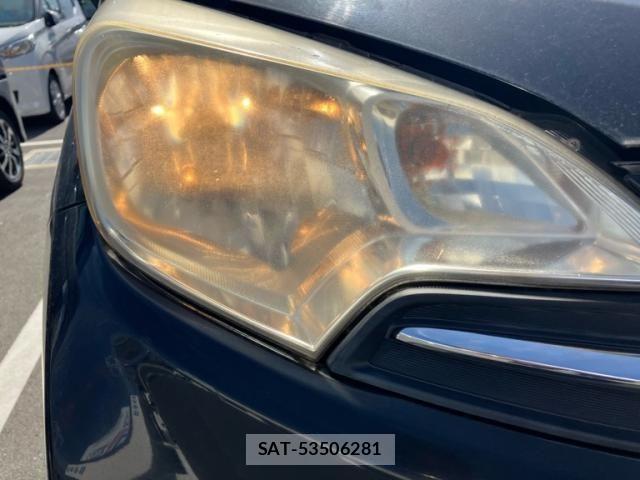 Toyota RACTIS 2014-01 8368262-16