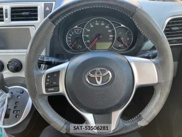 Toyota RACTIS 2014-01 8368262-18