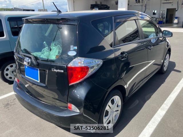 Toyota RACTIS 2014-01 8368262-5