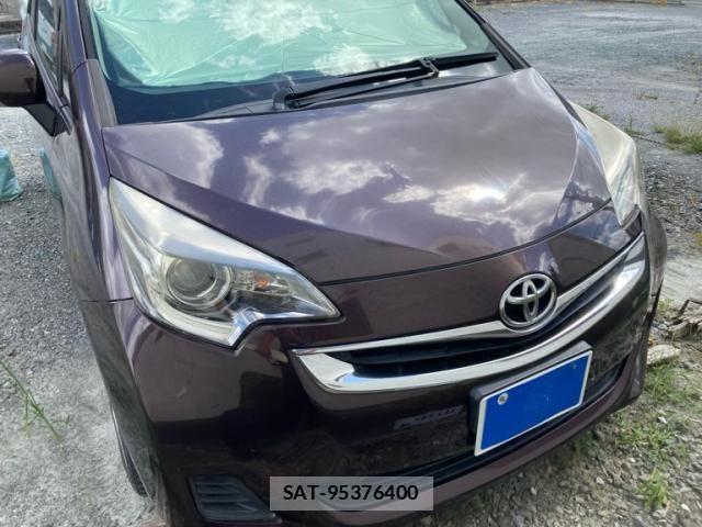 Toyota RACTIS 2015-09 8368264-0