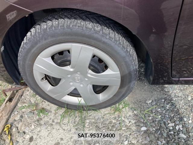 Toyota RACTIS 2015-09 8368264-8