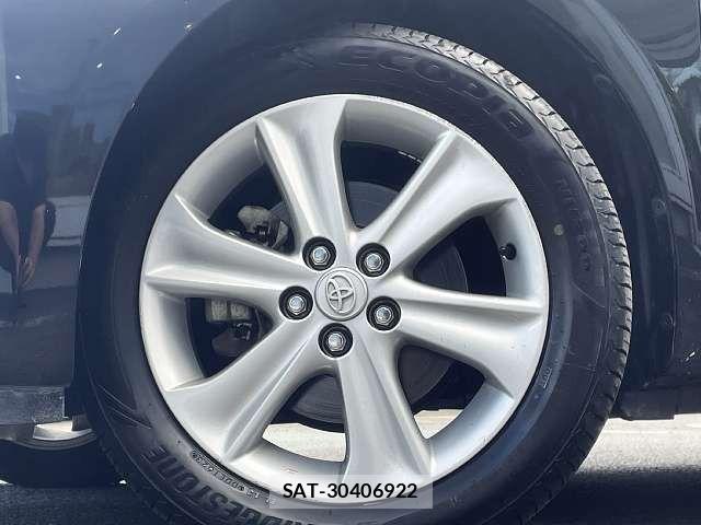 Toyota RACTIS 2014-05 8368259-3