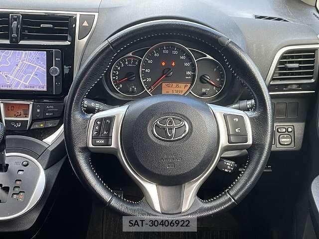 Toyota RACTIS 2014-05 8368259-4