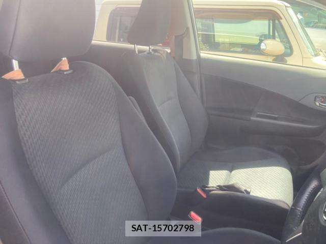Toyota RACTIS 2011-09 8368263-12