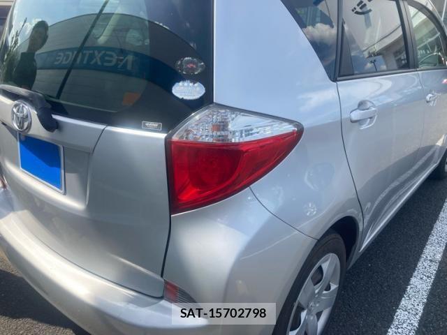 Toyota RACTIS 2011-09 8368263-3