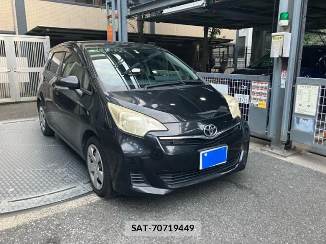 Toyota RACTIS 2013-05 8368261-0