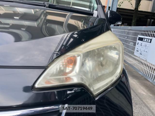 Toyota RACTIS 2013-05 8368261-9