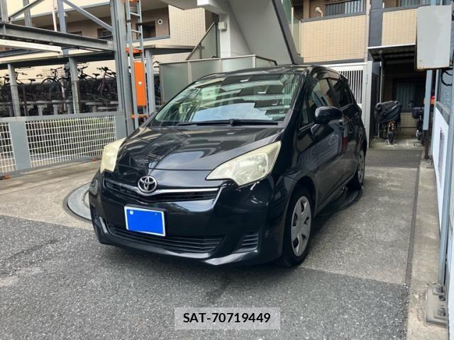 Toyota RACTIS 2013-05 8368261-1