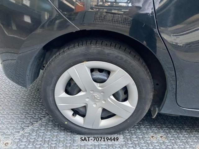 Toyota RACTIS 2013-05 8368261-5