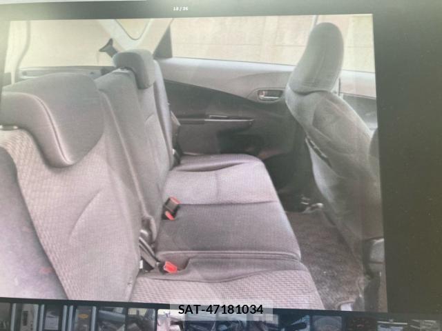 Toyota RACTIS 2010-12 8368260-15