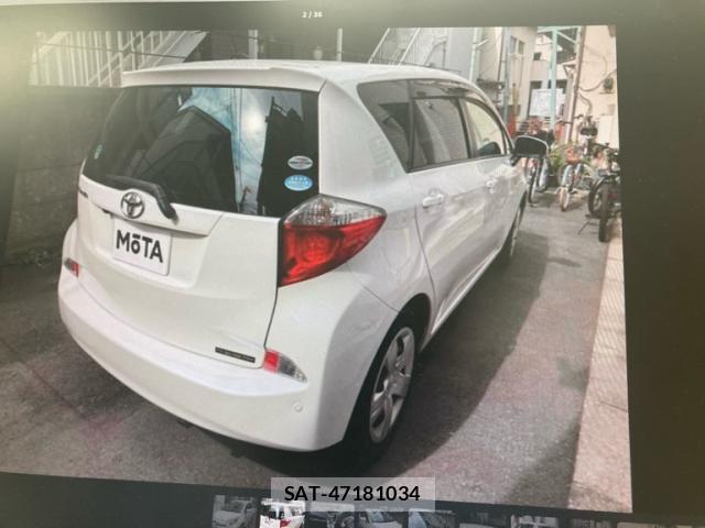 Toyota RACTIS 2010-12 8368260-1