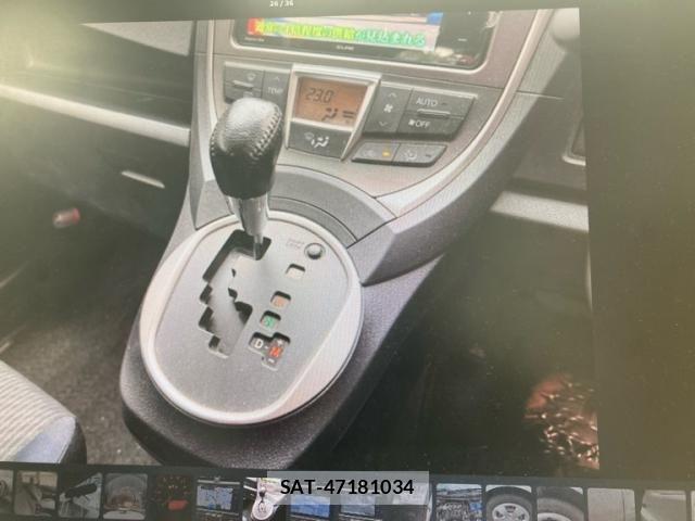 Toyota RACTIS 2010-12 8368260-19