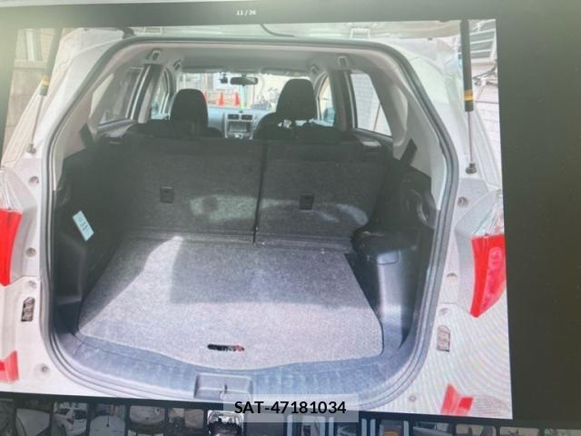 Toyota RACTIS 2010-12 8368260-8