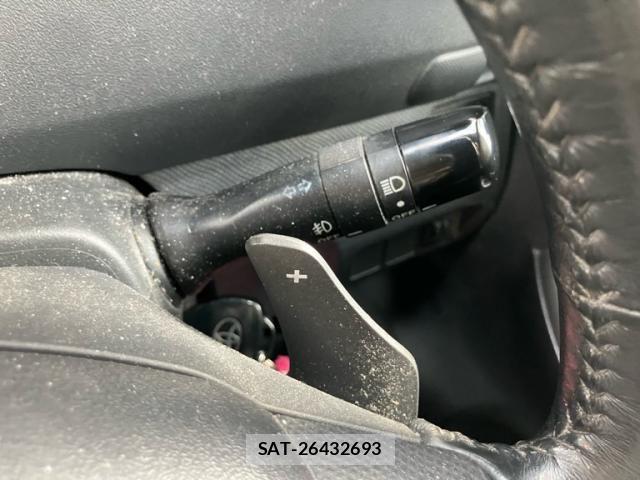 Toyota RACTIS 2005-10 8372088-17