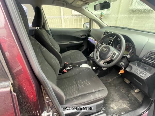 Toyota RACTIS 2016-12 8372085-6