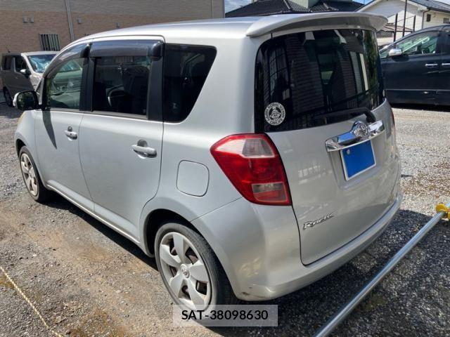 Toyota RACTIS 2006-05 8372089-2