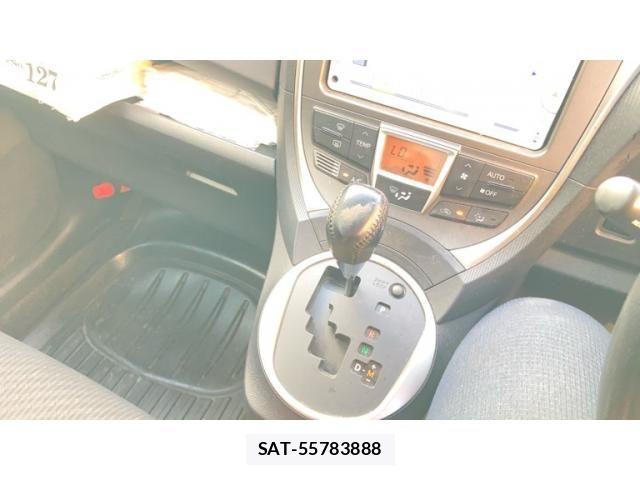 Toyota RACTIS 2013-07 8414602-5