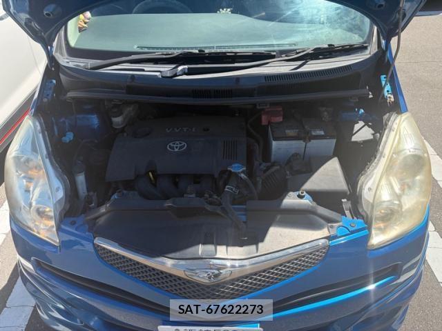 Toyota RACTIS 2009-03 8414605-10