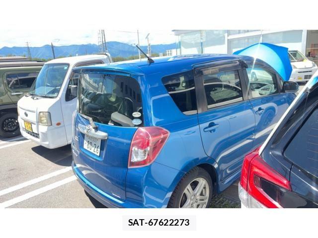 Toyota RACTIS 2009-03 8414605-2