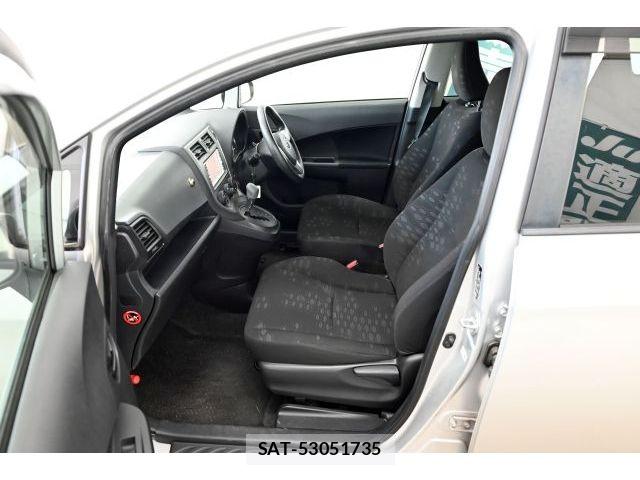 Toyota RACTIS 2011-02 8526805-11