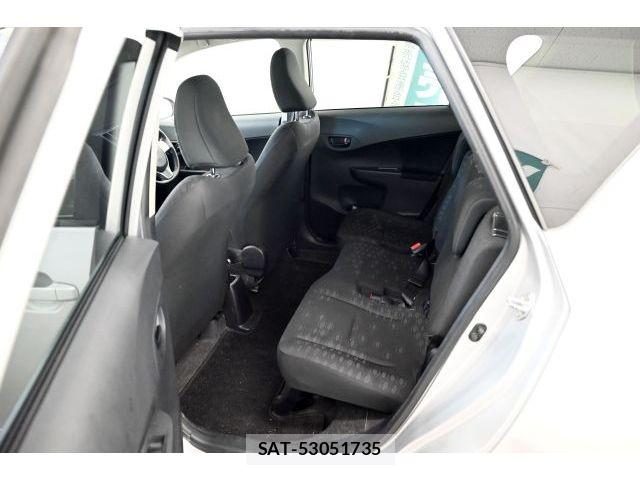 Toyota RACTIS 2011-02 8526805-12