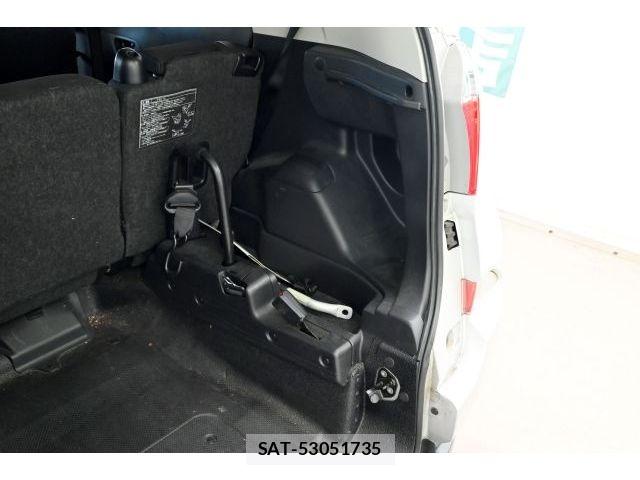 Toyota RACTIS 2011-02 8526805-18