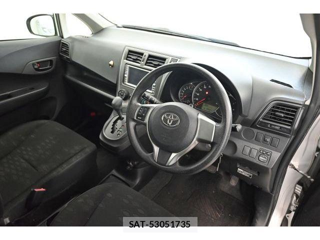 Toyota RACTIS 2011-02 8526805-1