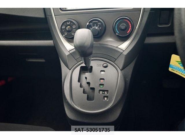 Toyota RACTIS 2011-02 8526805-23