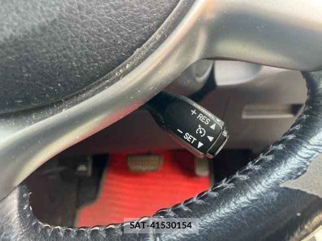 Toyota RACTIS 2011-09 8526804-14