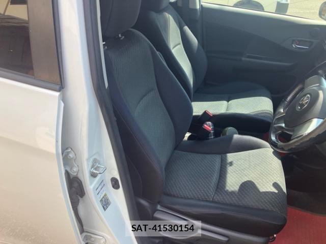 Toyota RACTIS 2011-09 8526804-20