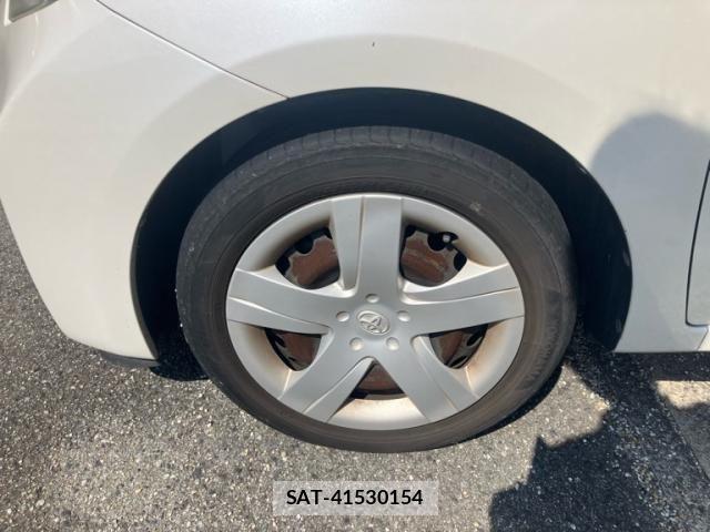 Toyota RACTIS 2011-09 8526804-3